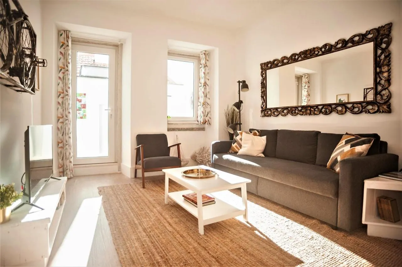 My Fair Lisbon - Apartment Principe Real With Terrace