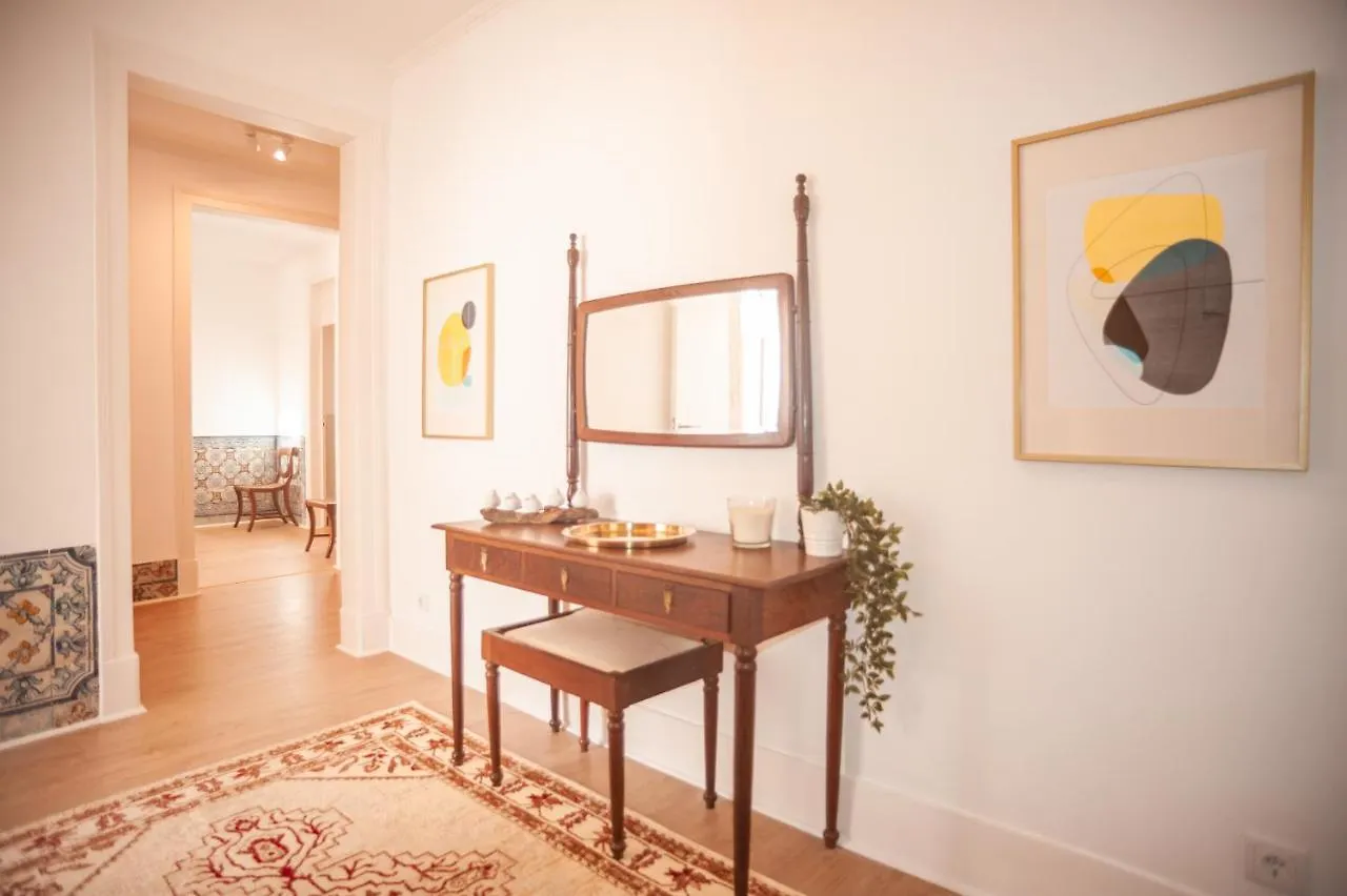 My Fair Lisbon - Apartment Principe Real With Terrace