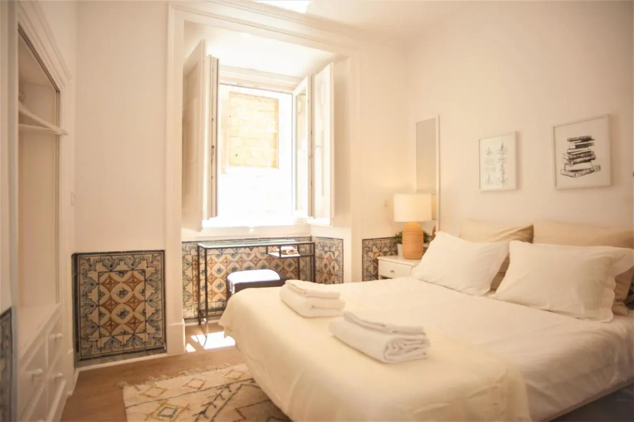 My Fair Lisbon - Apartment Principe Real With Terrace Португалия