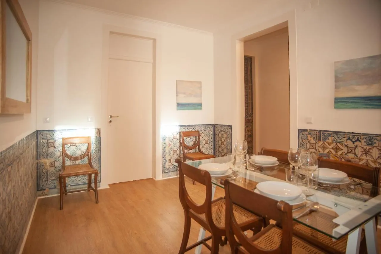 My Fair Lisbon - Apartment Principe Real With Terrace