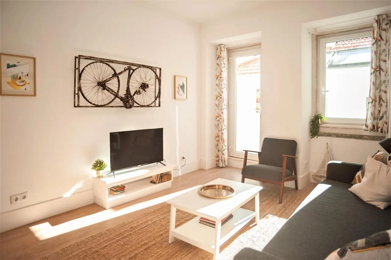 My Fair Lisbon - Apartment Principe Real With Terrace